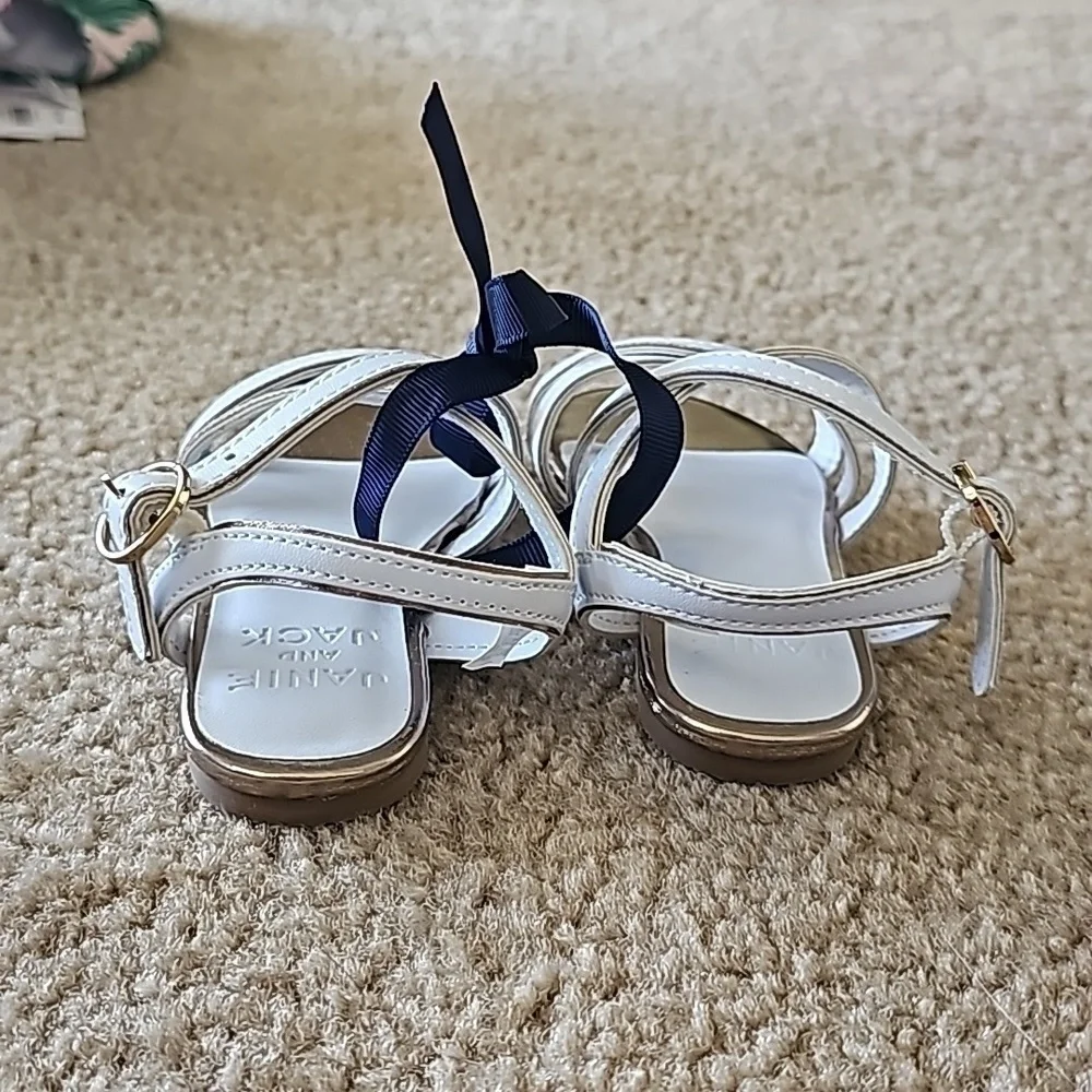 Janie and Jack White Metallic Trim Sandal Size 5